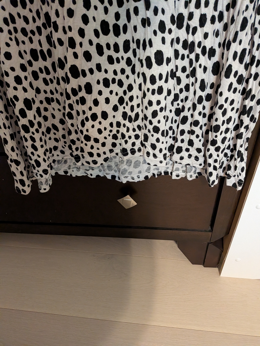Amazon Essentials Dalmatian Print V-Neck Tunic - Picture 6 of 6